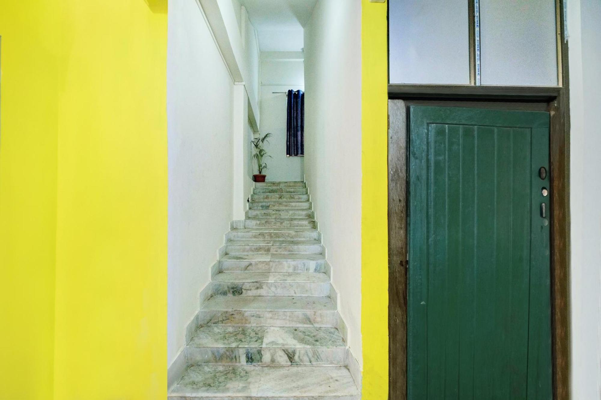 Hotel O Royal Regency, Pathsala Dalaigaon Bagian luar foto